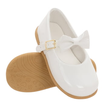 Sapatilha com Lacinho de Verniz Lindo e Elegante